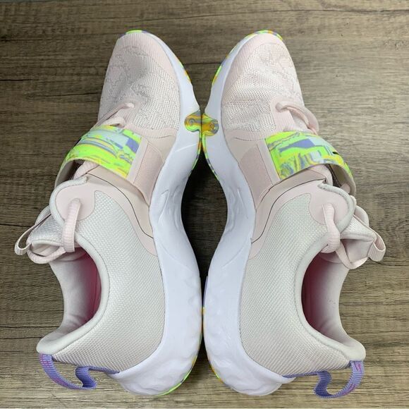 Nike~Women’s~Renew In Season Tr 12 PRM Light Pink Ghost Green Shoes~Size 6.5. - Picture 6 of 8